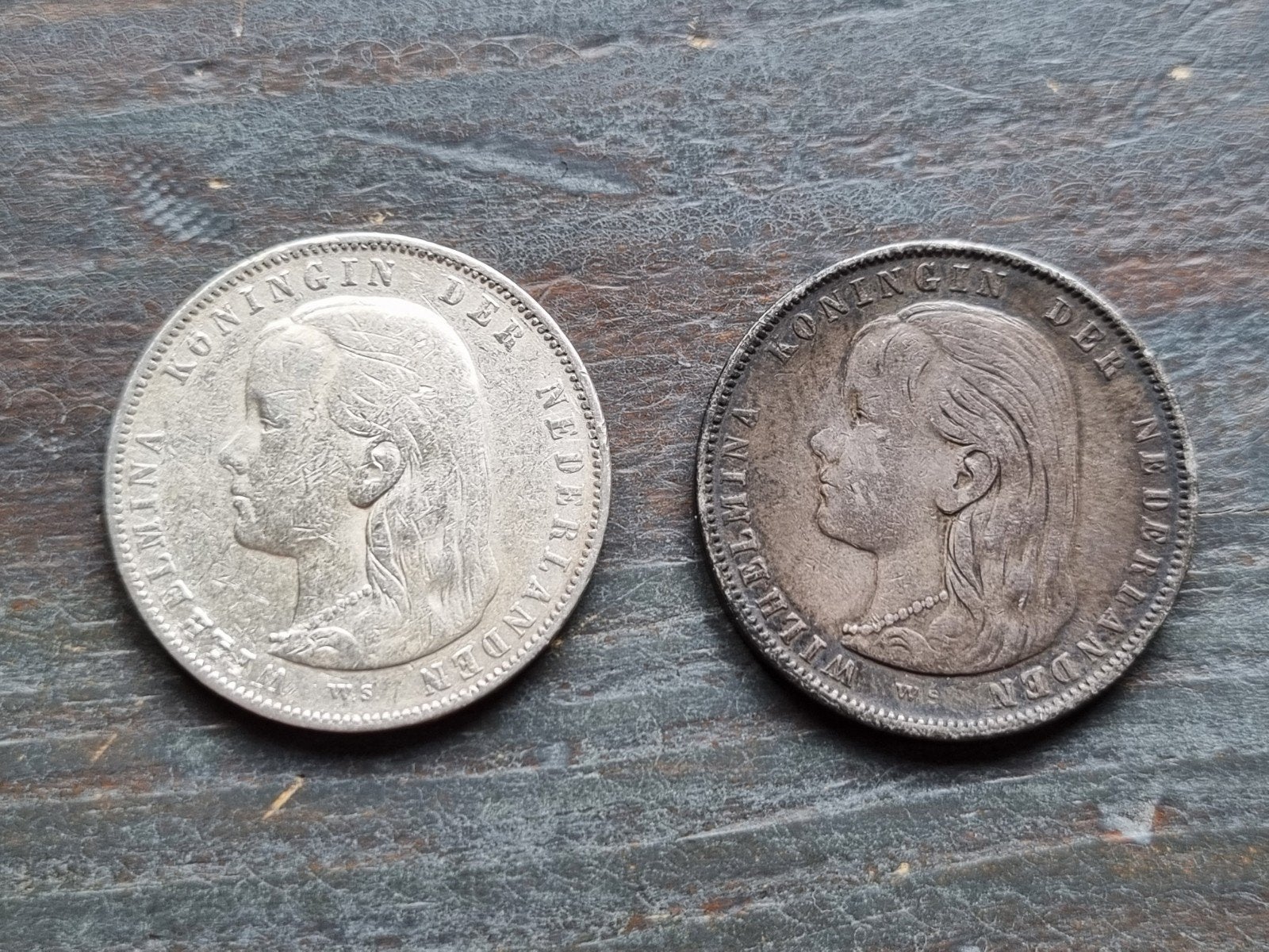 gulden 1892 en 1897 Wilhelmina langhaar, Ophalen of Verzenden, Koningin Wilhelmina, 1 gulden, Zilver