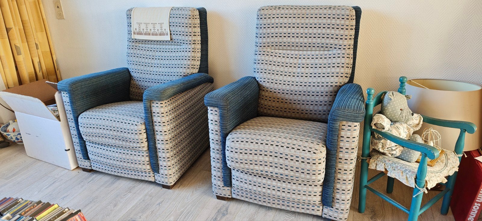 Twee comfortabele fauteuils - verstelbaar Zo goed als nieuw, Huis en Inrichting, Ophalen, Modern, Comfortabel, 75 tot 100 cm, Zo goed als nieuw