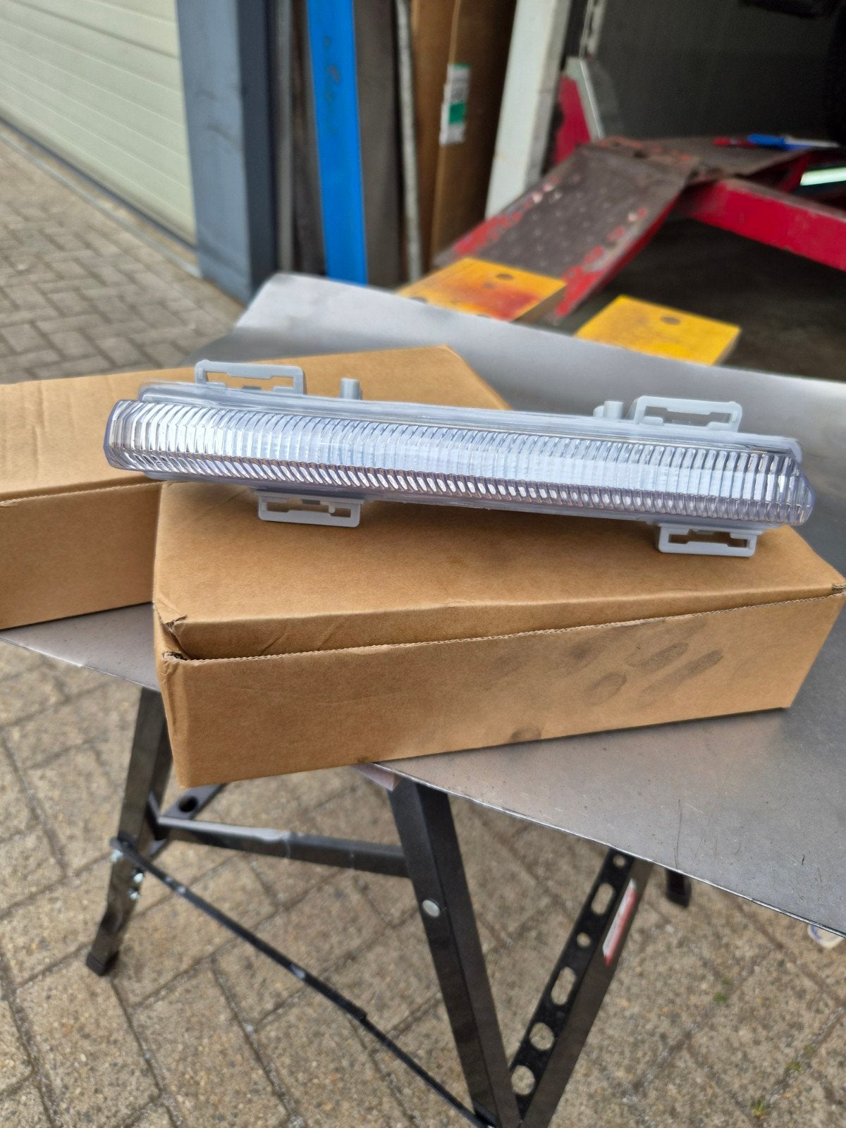 Mercedes Benz W204 LED Dagrijverlichting, Auto-onderdelen, Ophalen of Verzenden, Nieuw, Mercedes-Benz