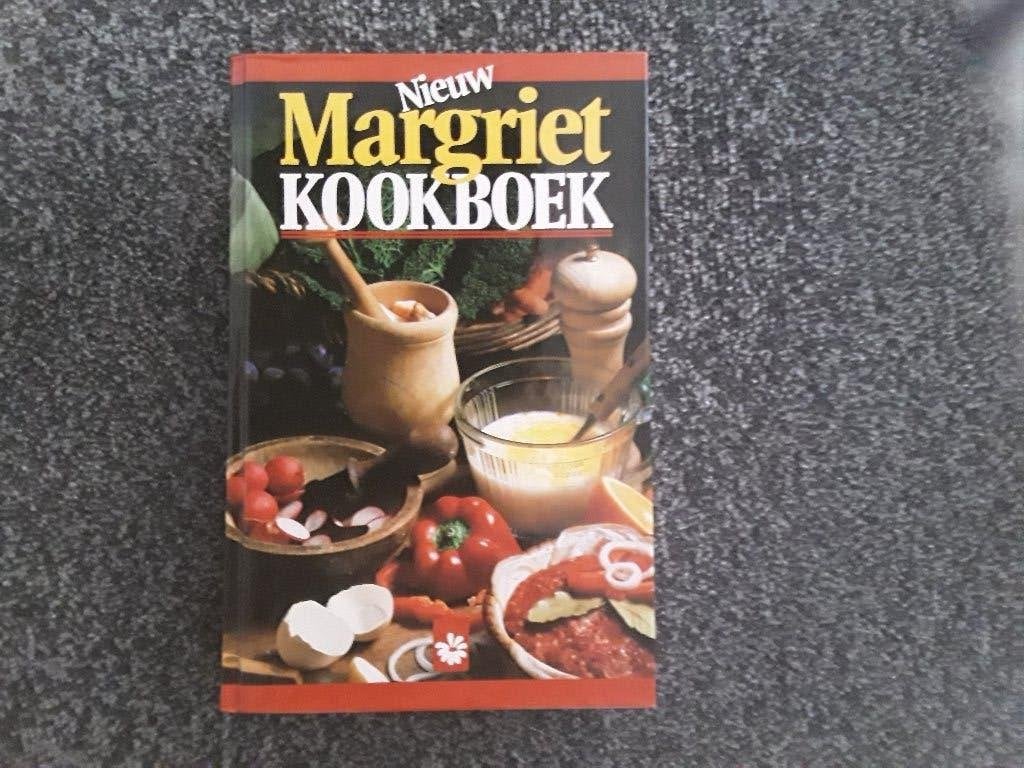 Margriet  kookboek uit 1982 nog nieuw, Onbekend, Ophalen of Verzenden, Zo goed als nieuw, Nederland en België