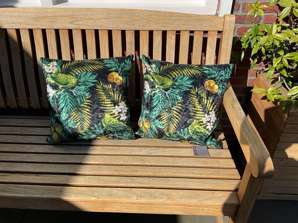 TE KOOP AANGEBODEN: 2 NIEUWE CLAUDI KUSSENS, Huis en Inrichting, Woonaccessoires | Kussens, Ophalen, Nieuw, Vierkant