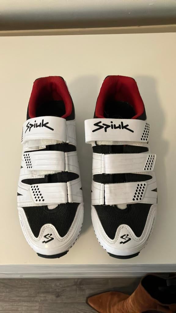 Spiuk wielrenschoenen, Ophalen of Verzenden, Zo goed als nieuw