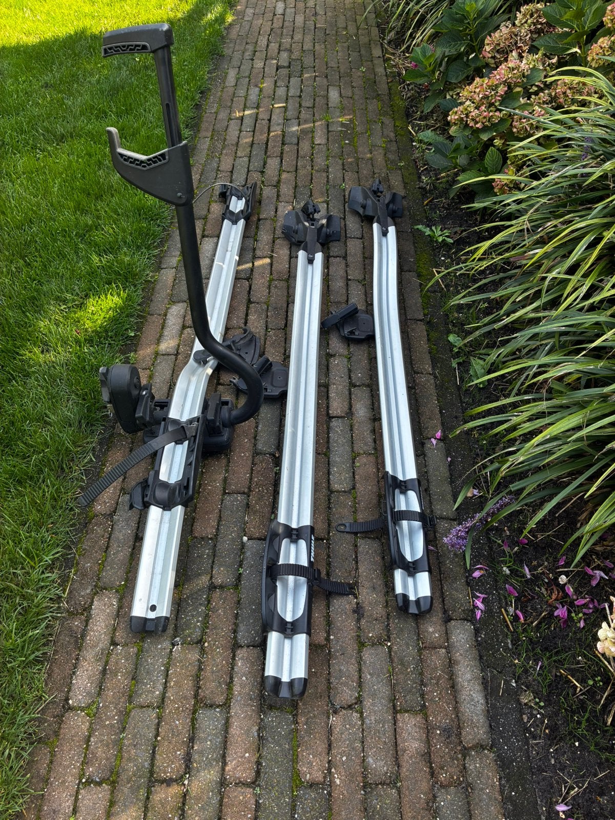 Thule FastRide fietsendakdragers (3 stuks voor EUR 200,-), Ophalen, 3 fietsen of meer, Zo goed als nieuw, Dakdrager