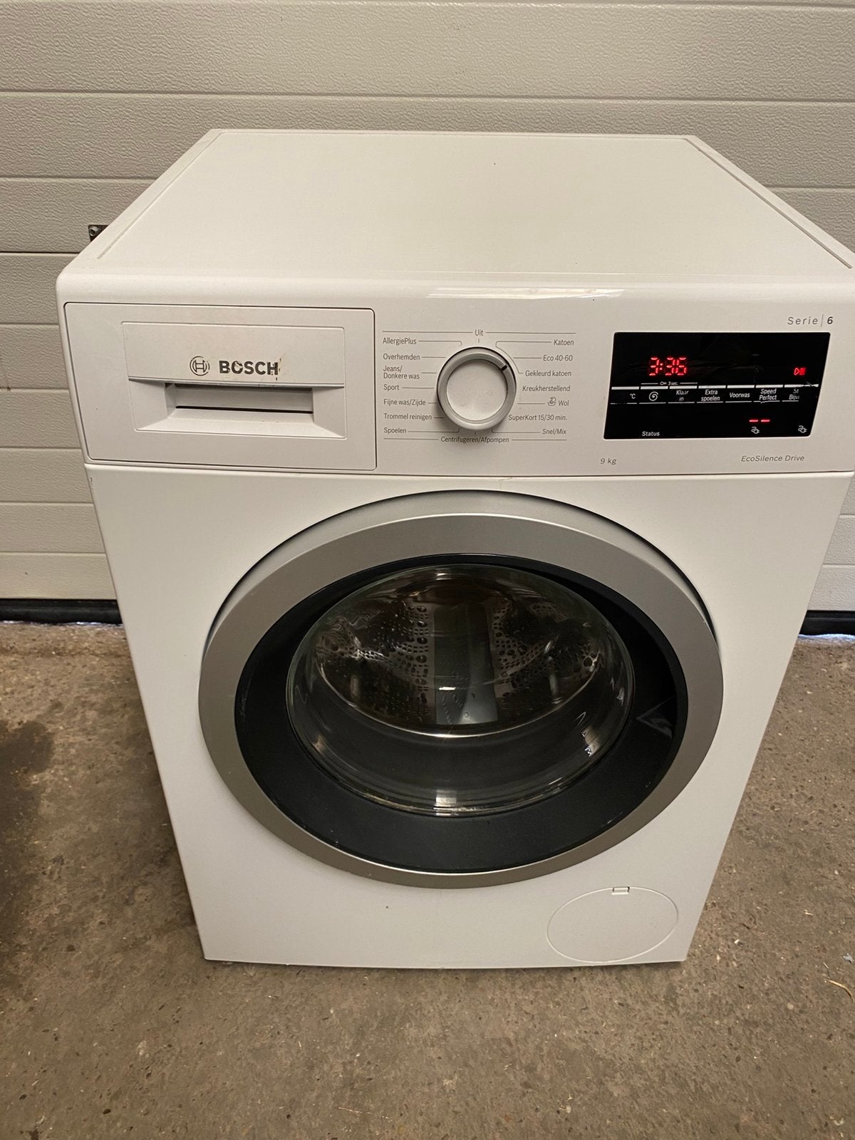 Handige Bosch wasmachine , 9 kilo , A+++, Witgoed en Apparatuur, Wasmachines, Ophalen of Verzenden, Zo goed als nieuw, 85 tot 90 cm