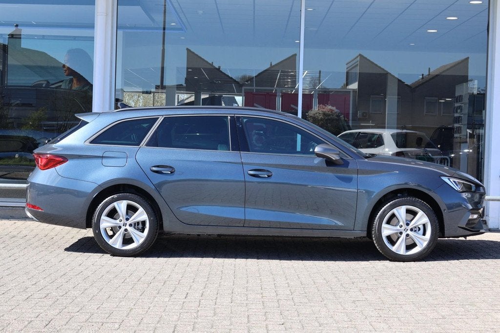 SEAT Leon Sportstourer 1.5 TSI 204pk e-Hybrid FR Business |, Auto's, Seat, 12 maanden, Stof, 4 cilinders, 26 kWh