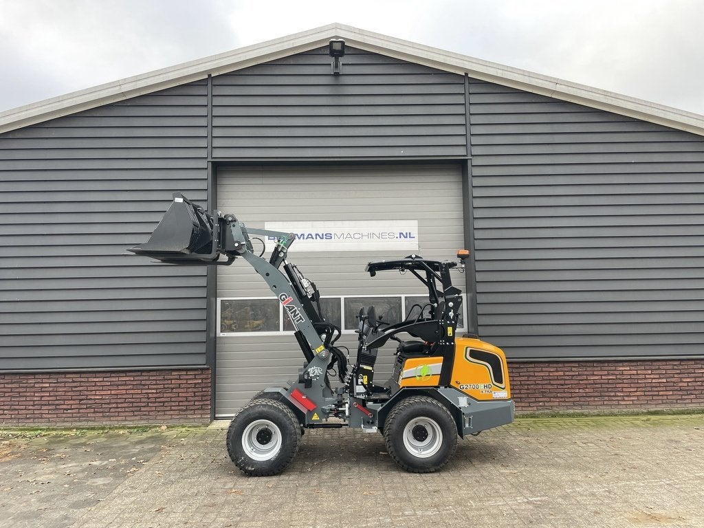 GIANT G2700E X-TRA HD minishovel / kniklader NIEUW electrisc, Zakelijke goederen, Machines en Bouw | Kranen en Graafmachines, Tobroco