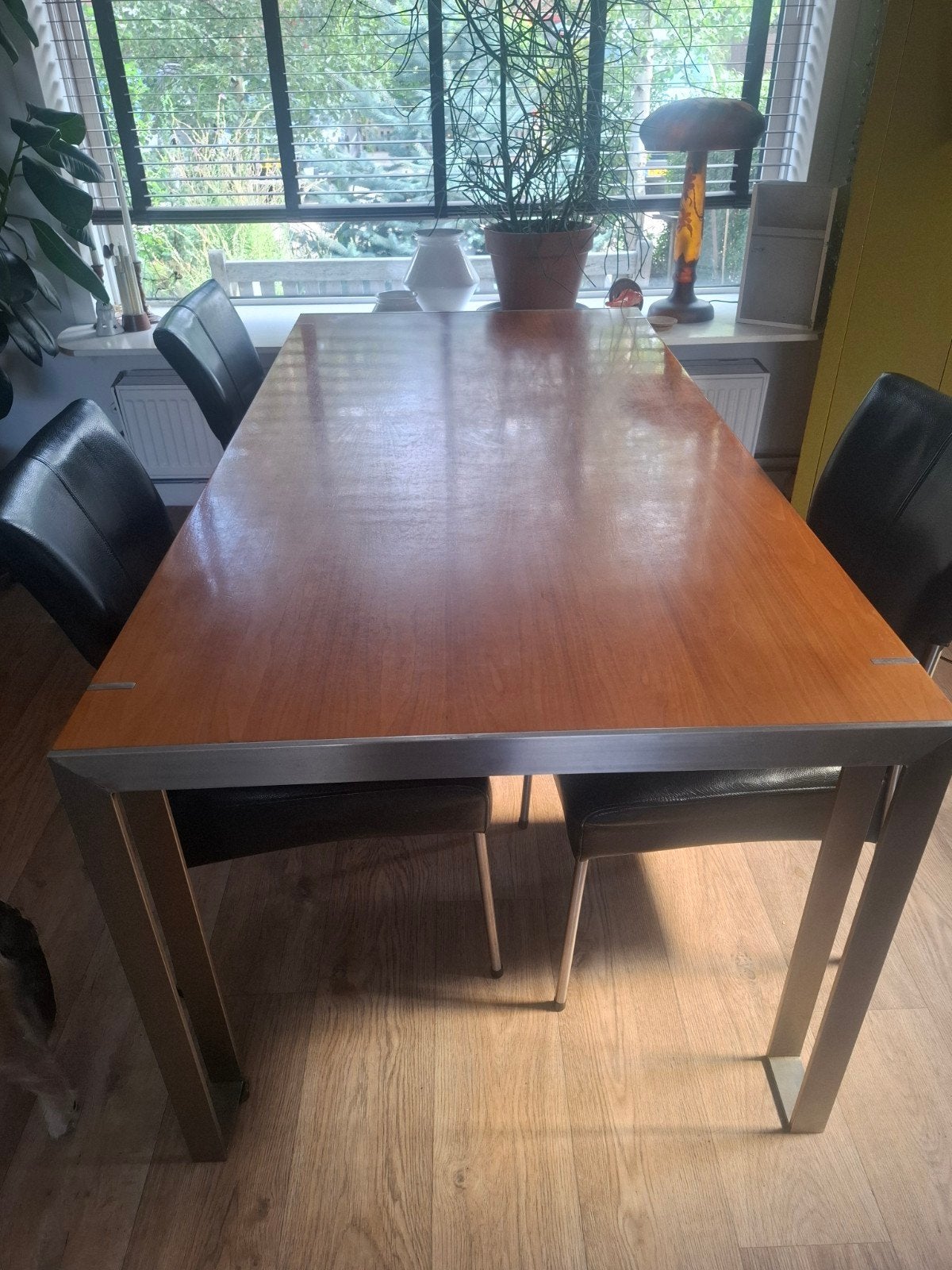 eettafel 90x180 walnoot rvs, Huis en Inrichting, Ophalen, 50 tot 100 cm, Zo goed als nieuw, 150 tot 200 cm