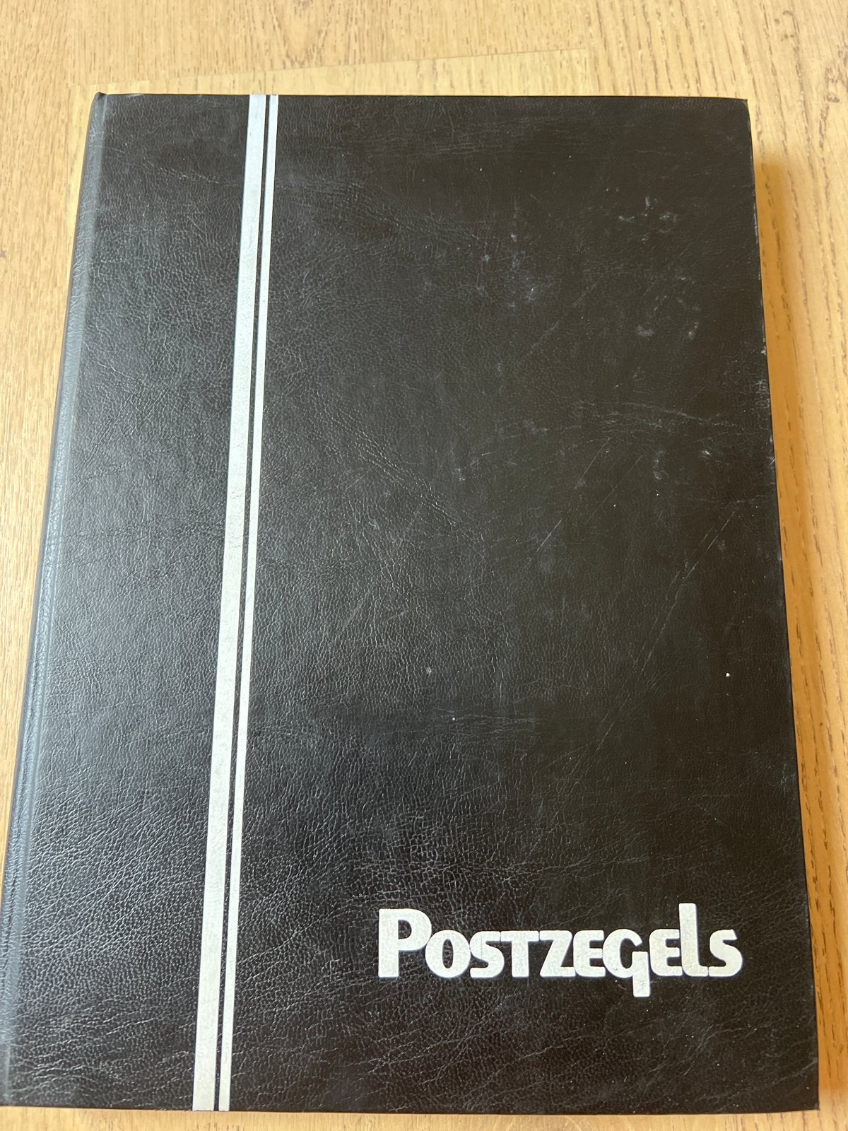 Postzegelalbum met diverse postzegels, Postzegels en Munten, Postzegels | Volle albums en Verzamelingen, Ophalen of Verzenden