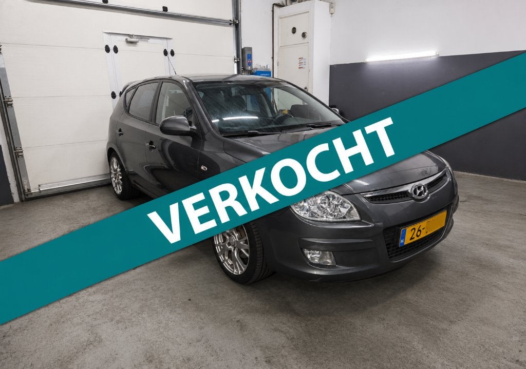 Hyundai i30 1.6 Dynamic | Airco | LMV | APK | NAP, Auto's, Voorwielaandrijving, Euro 5, Stof, 4 cilinders