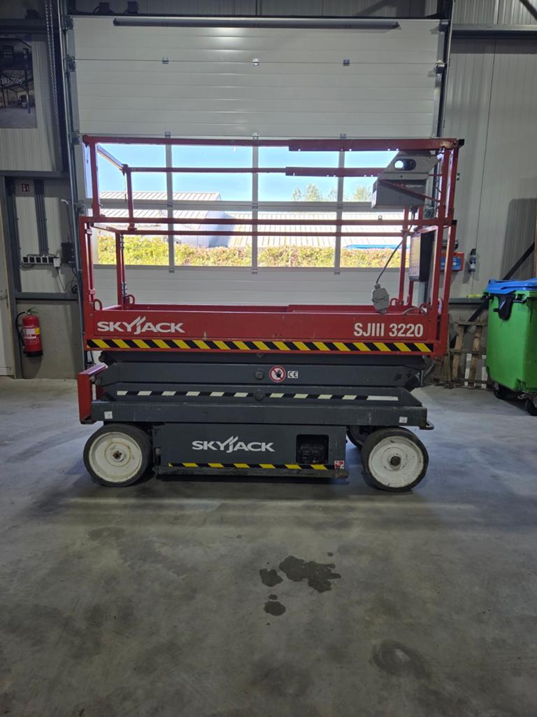 Nette Skyjack 3220 BJ2018 schaarhoogwerker werkhoogte 8mtr, Ophalen