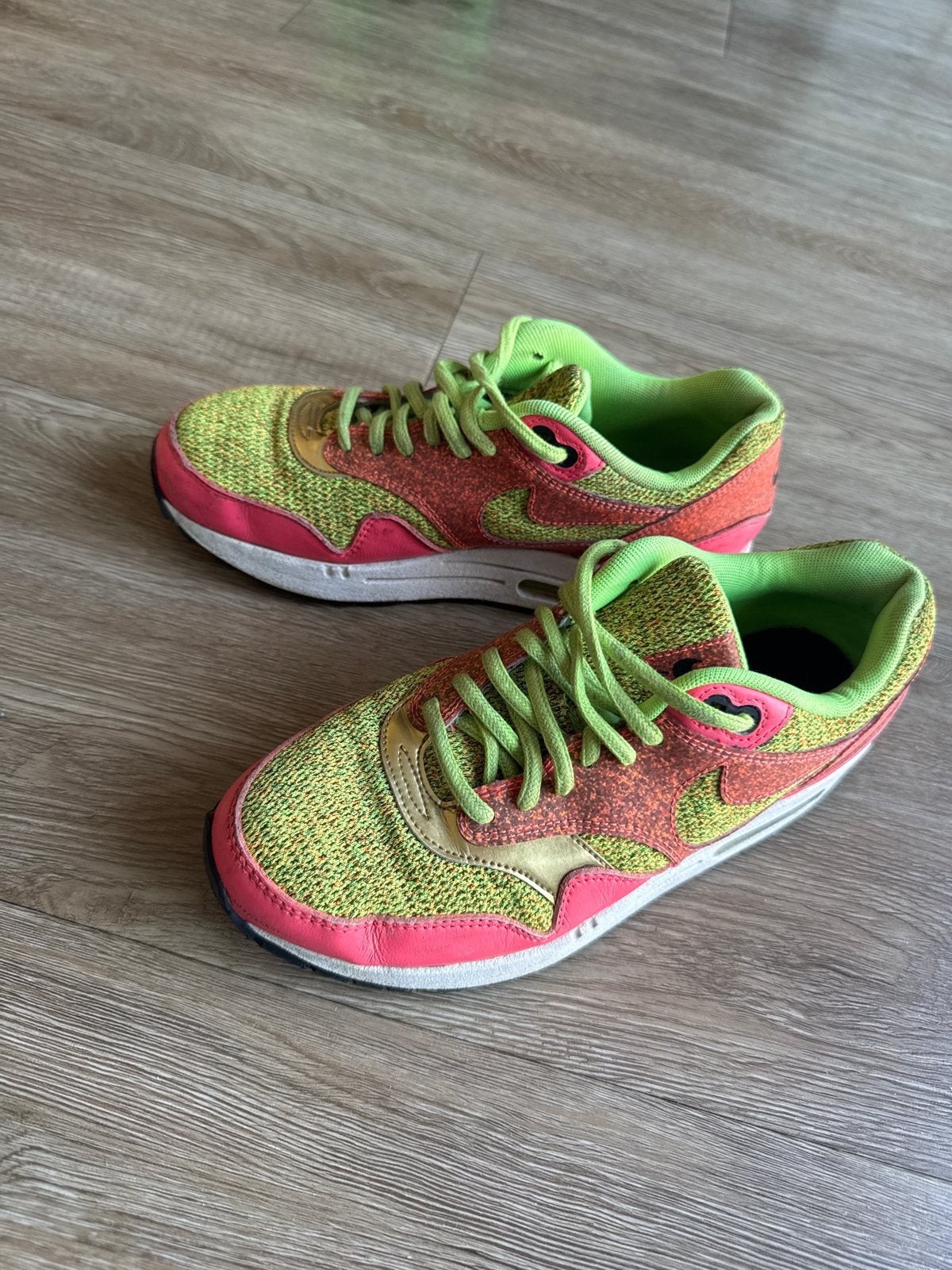 Nike Air Max 1 sneakers -  SE ghost green, Ophalen of Verzenden, Gedragen, Overige kleuren, Sneakers of Gympen