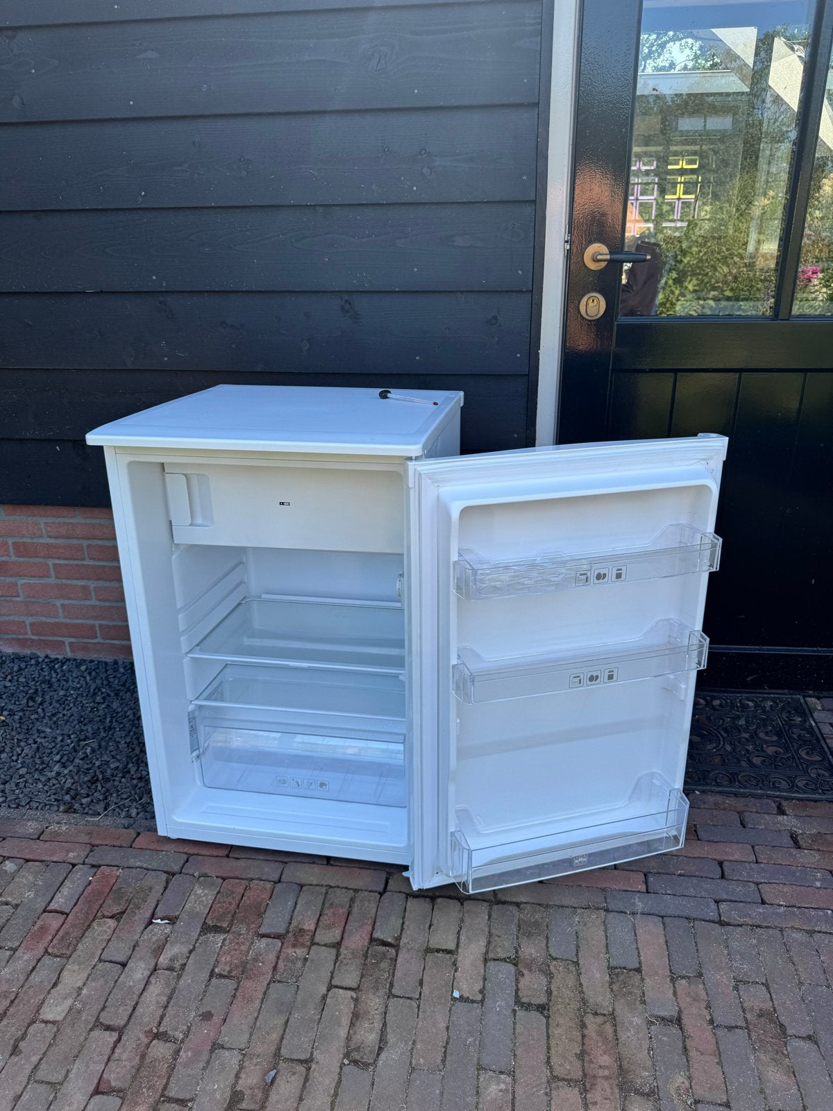 Exquisit Koelkast KS16-4-E-040EW - Zo goed als nieuw, Witgoed en Apparatuur, Koelkasten en IJskasten, Ophalen, 100 tot 150 liter