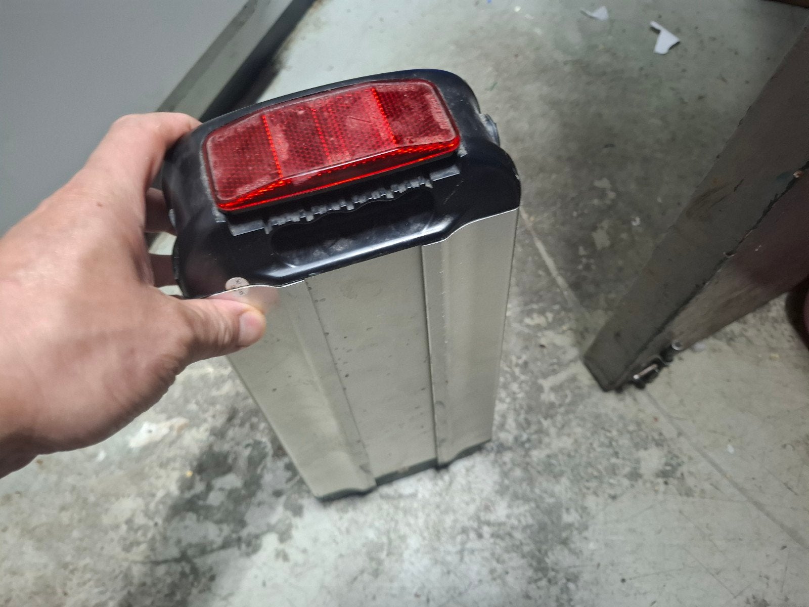 TranzX fietsaccu met achterlicht - Gebruikt, Ophalen of Verzenden