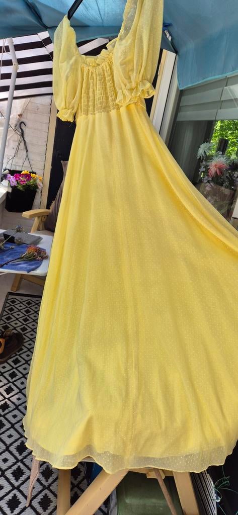 Zomerse Gele Maxi Jurk met Stippen - Maat M, Geel, Ophalen of Verzenden, Maat 36 (S), Onbekend