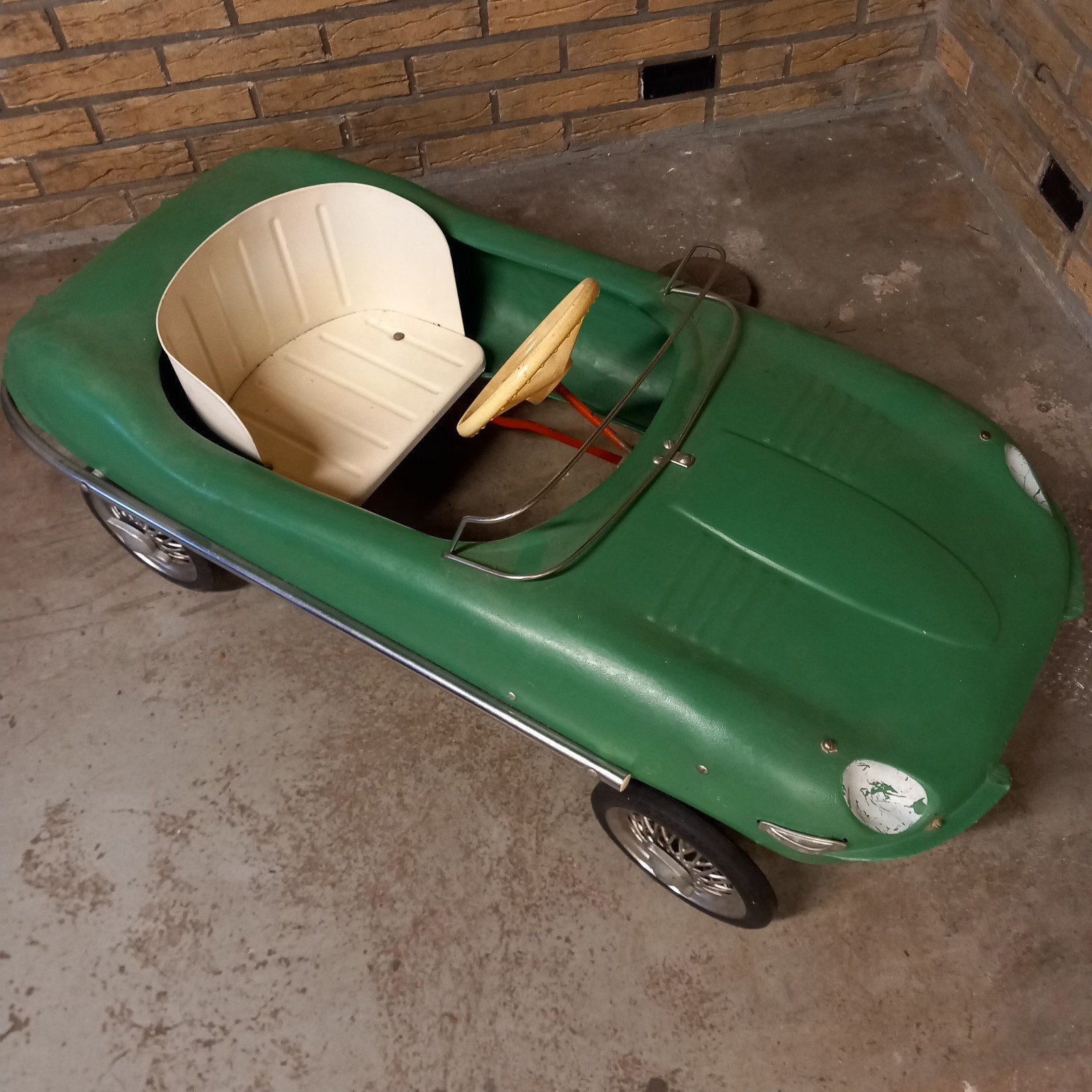 trapauto jaguar E-type, Ophalen, Gebruikt