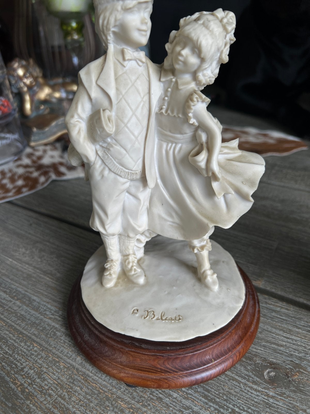 Vintage P. Balans Beeldje Jongen en Meisje op Houten Sokkel, Verzamelen, Beelden en Beeldjes, Ophalen of Verzenden, Zo goed als nieuw