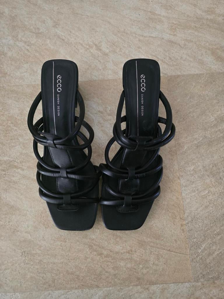Ecco sandaal met hak 39 zgan, Ophalen, Zo goed als nieuw, Schoenen