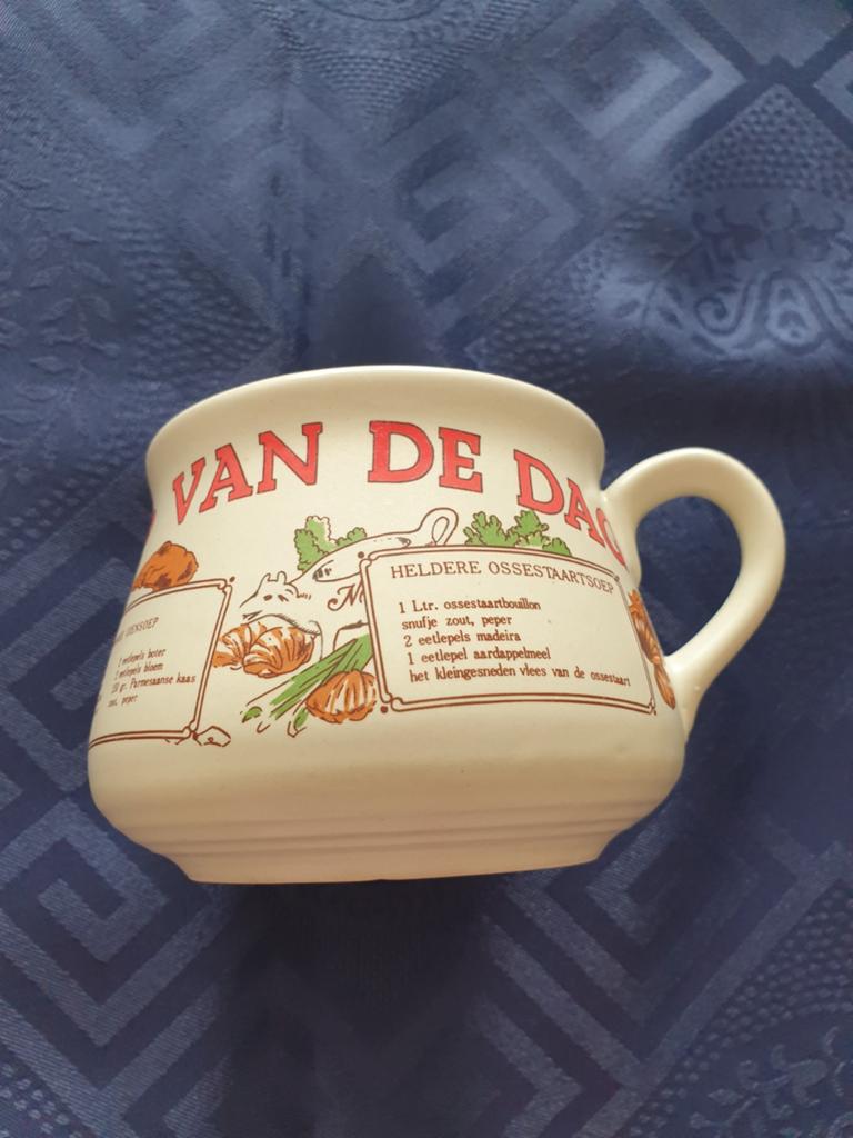 2 Vintage Soepkommen 'Van de Dag' met Recepten, Ophalen of Verzenden