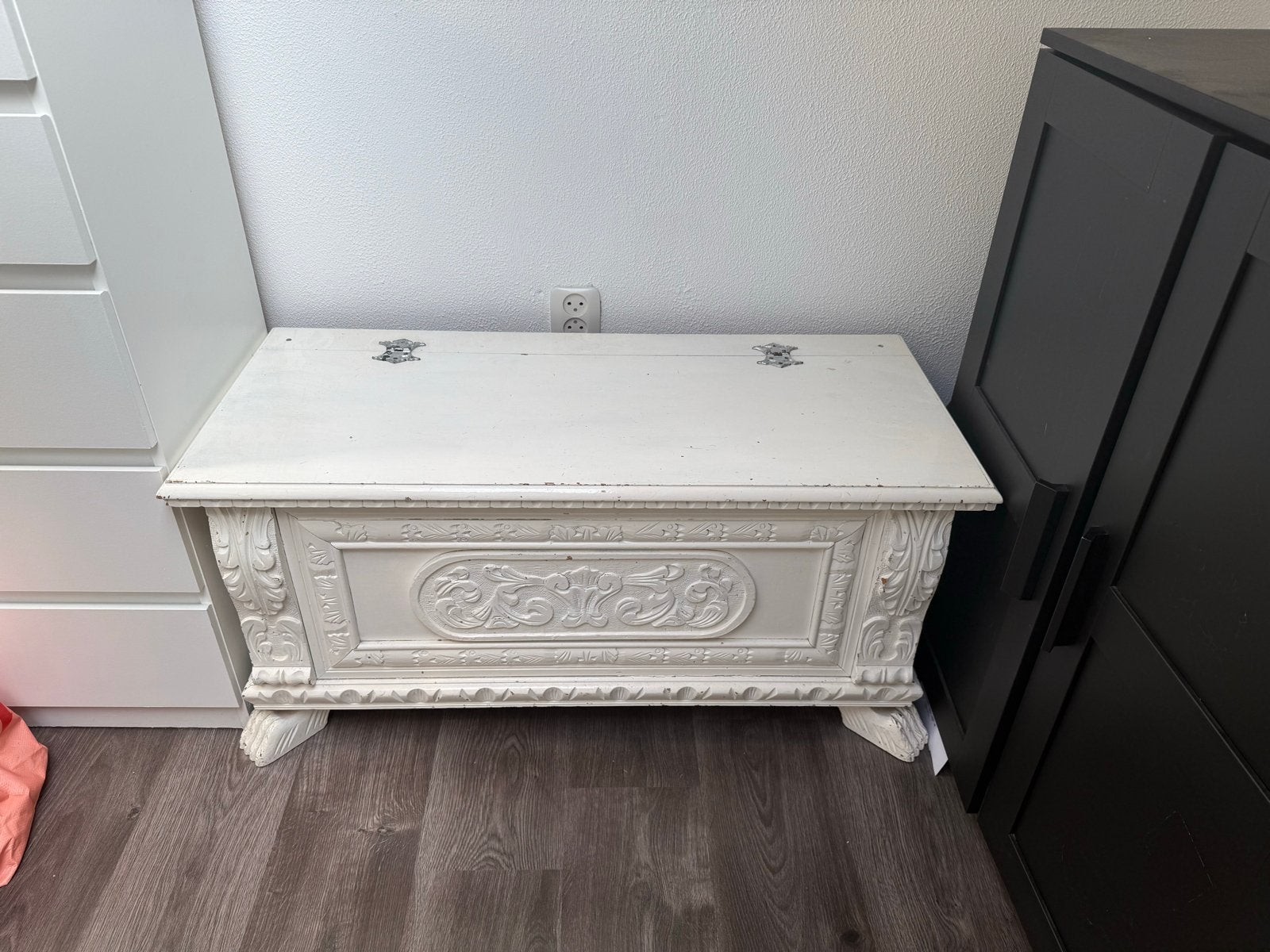Decoratieve houten deken kist met sierlijke gravures, Huis en Inrichting, Gebruikt, 100 tot 150 cm, Ophalen of Verzenden, 75 tot 100 cm