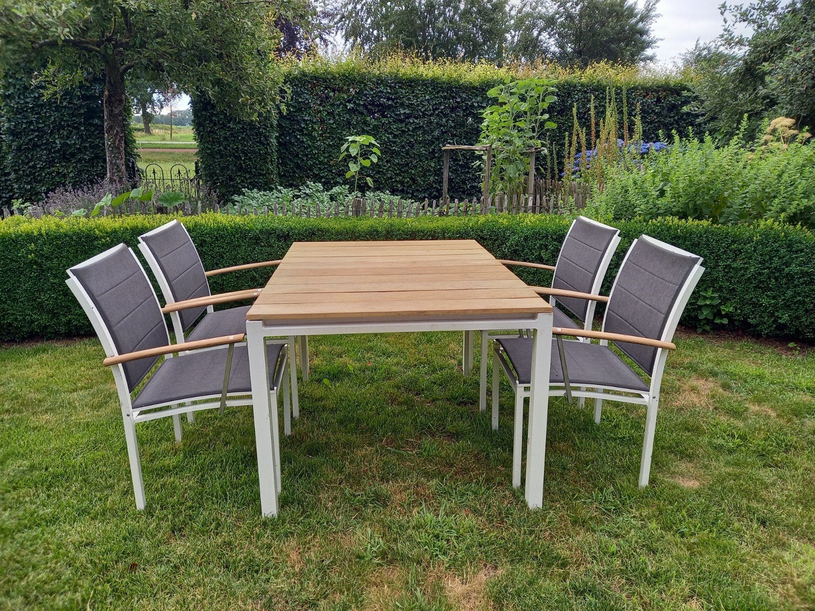 Tuinset, Ophalen, Gebruikt
