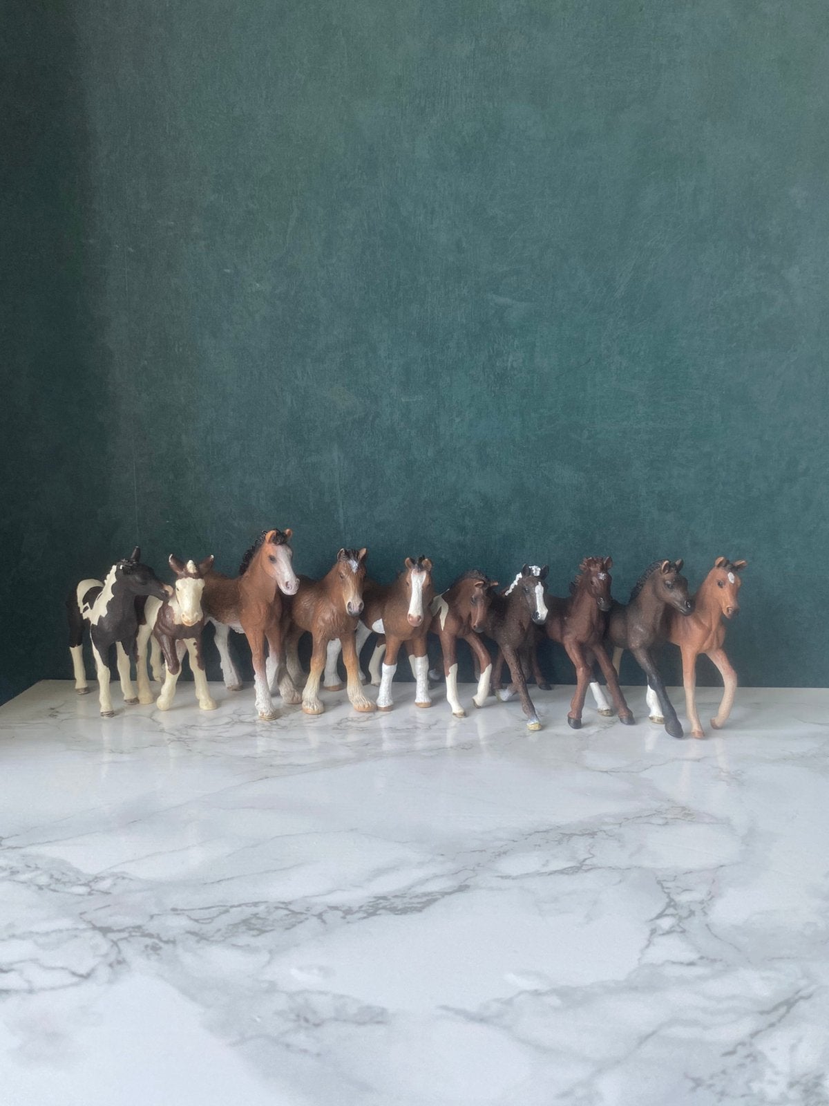 Schleich veulens - 10 stuks, Ophalen of Verzenden, Zo goed als nieuw, Paard, Beeldje of Figuurtje