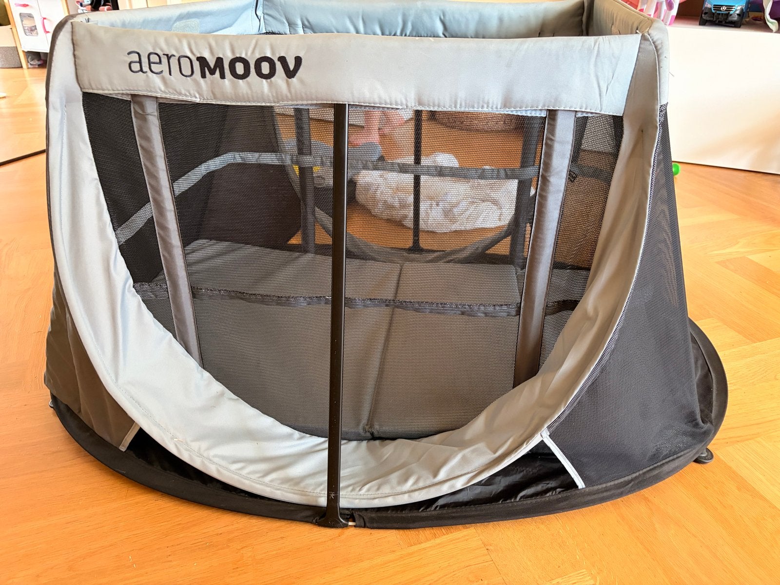 AeroMoov Pop-Up Reisbed/Box - Zo goed als nieuw, Ophalen, Zo goed als nieuw, Overige vormen, In hoogte verstelbaar