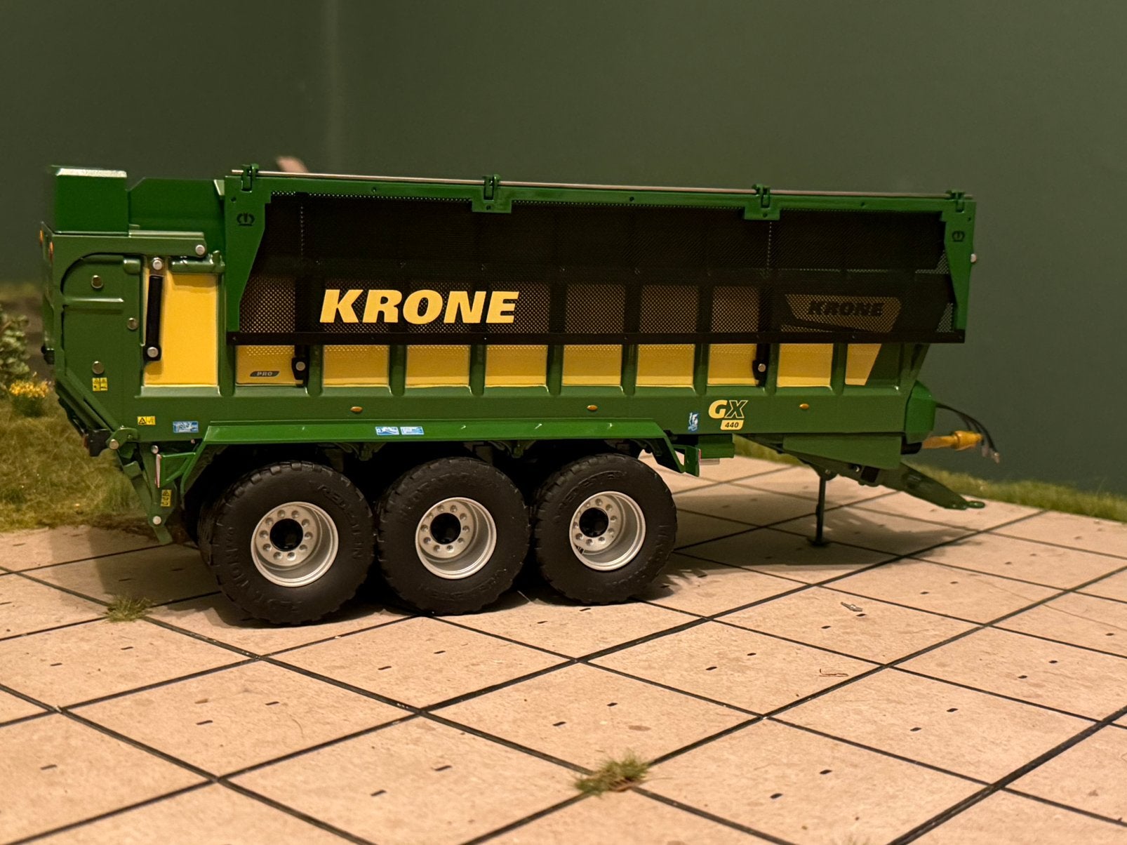 KRONE GX440 1:32 ROS verbouwd, Ophalen of Verzenden, Zo goed als nieuw, Tractor of Landbouw, Overige merken