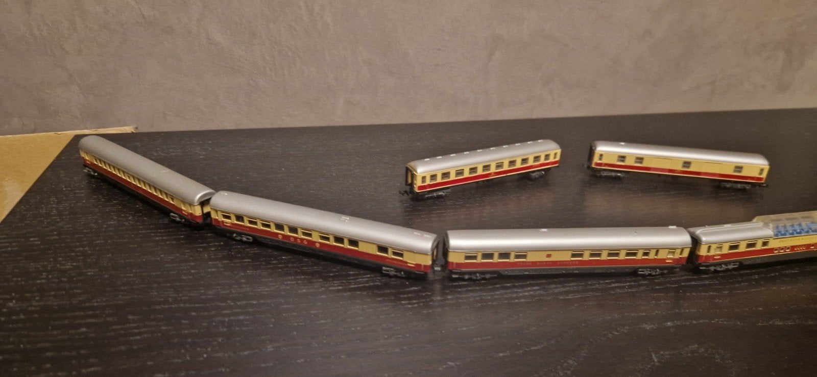 Trix Express Passagierswagons (5 stuks) - Deutsche Bundesbah, Hobby en Vrije tijd, Modeltreinen | N-Spoor, Gebruikt, Gelijkstroom