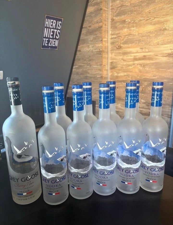 Lege Flessen GREY GOOSE, Verzenden