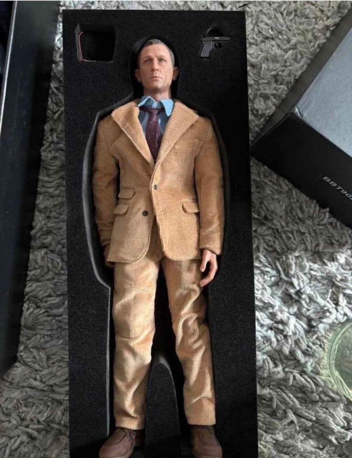 1/6 figuur James Bond (Craig) - no time to die -  Blackbox, Ophalen of Verzenden, Zo goed als nieuw, Actiefiguur of Pop