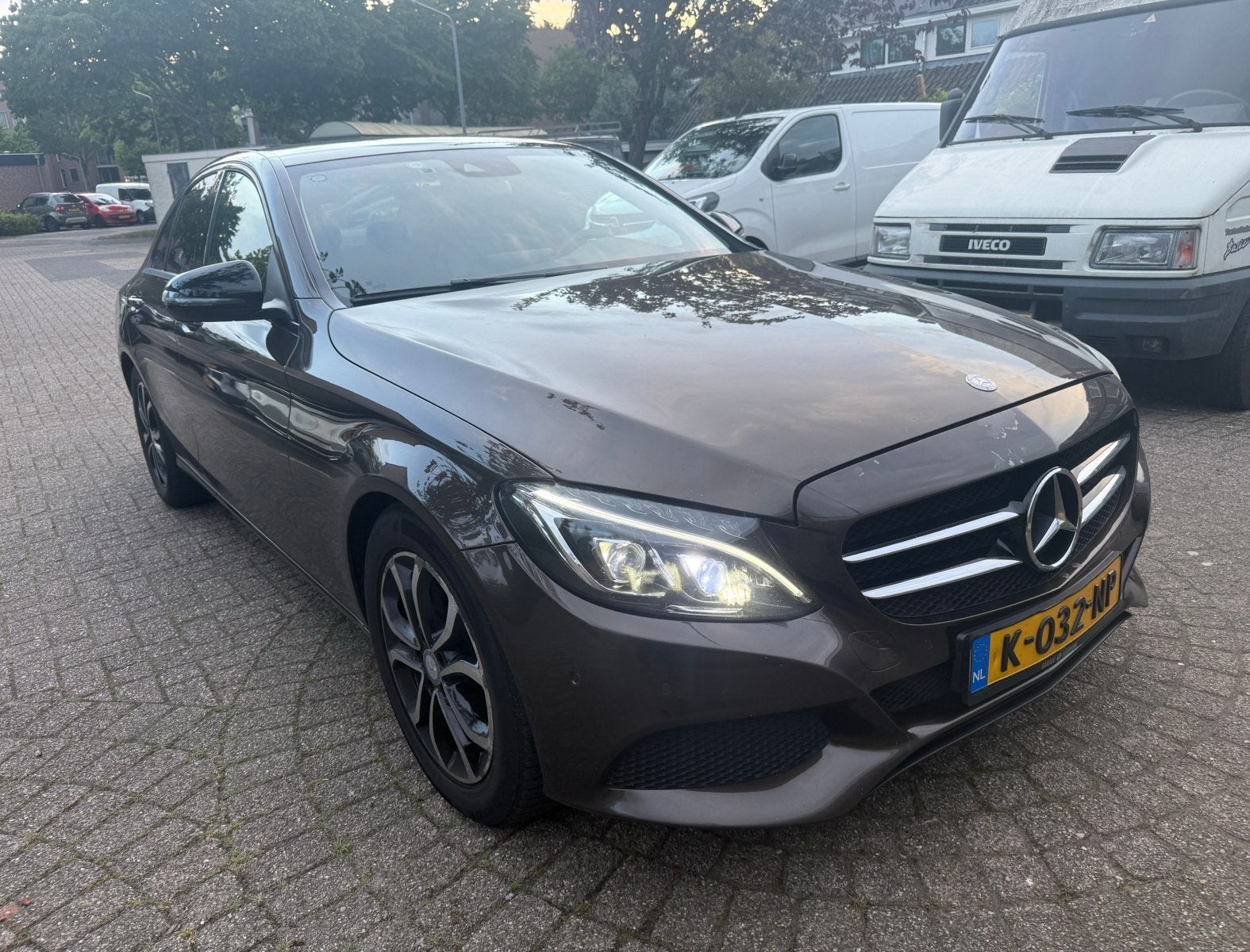 Mercedes-Benz C-Klasse C220 d 170pk 2017 Bruin w205, Auto's, Achterwielaandrijving, 1800 kg, 4 cilinders, Bruin