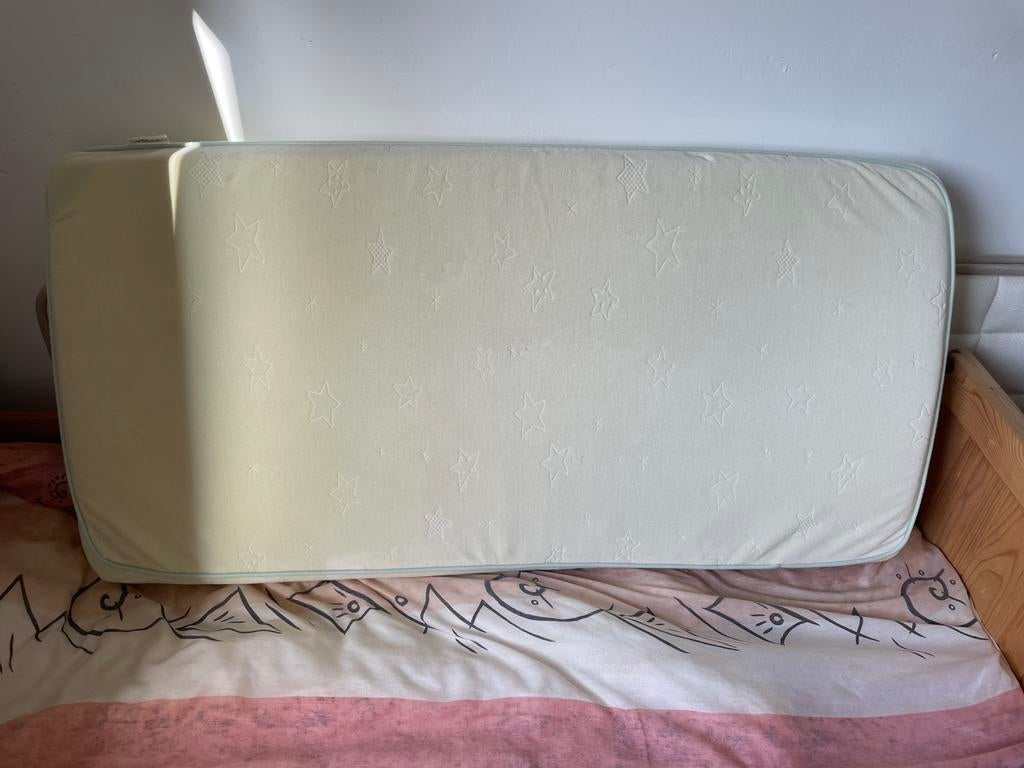 Ikea vyssa peuter matras incl aerosleep matrasbeschermer, Ophalen, Gebruikt