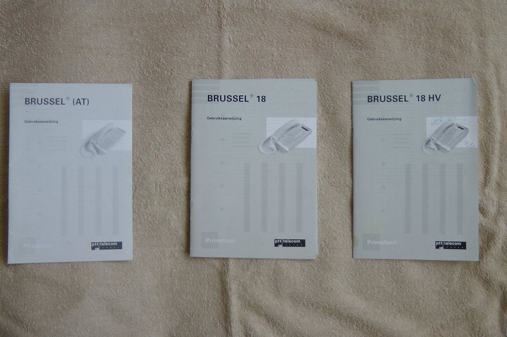 Gebruiksaanwijzingen telefoons Brussel (18 en Brussel 18 HV), Ophalen of Verzenden, Nieuw