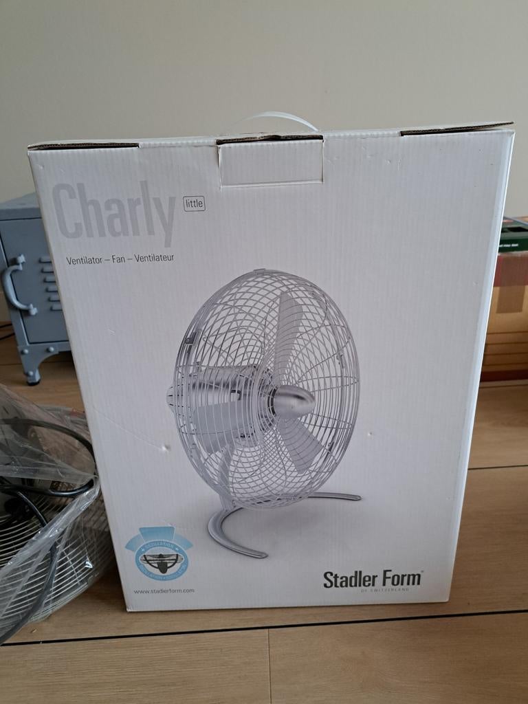 Stadler Form Charly design vloer-/tafelventilator, Ophalen of Verzenden, Zo goed als nieuw, Vloerventilator