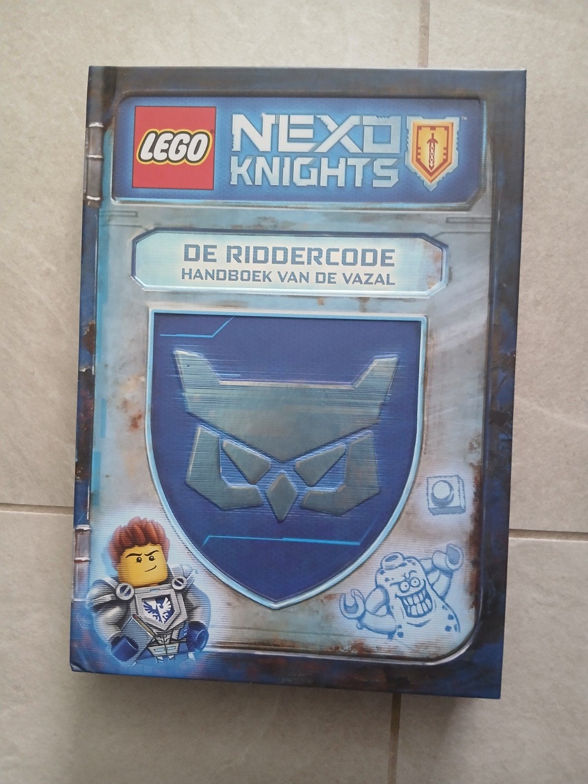 LEGO Nexo Knights: De Riddercode - Handboek van de Vazal, Boeken, Ophalen of Verzenden, Nieuw, Fictie algemeen