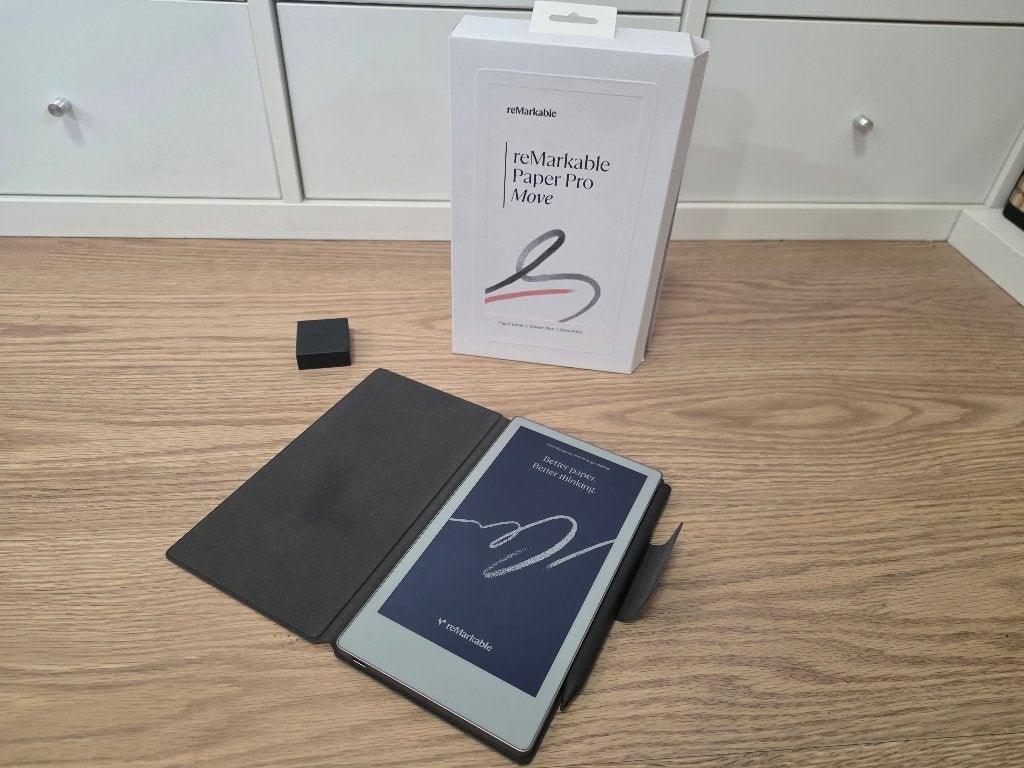 reMarkable Paper Pro Move met Marker Plus en Book Folio, ReMarkable, Multi-touch, Ophalen of Verzenden, Zo goed als nieuw