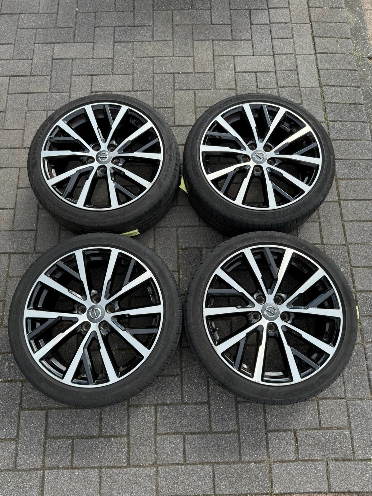 Volvo v40 18 inch velgen, Ophalen, Volvo