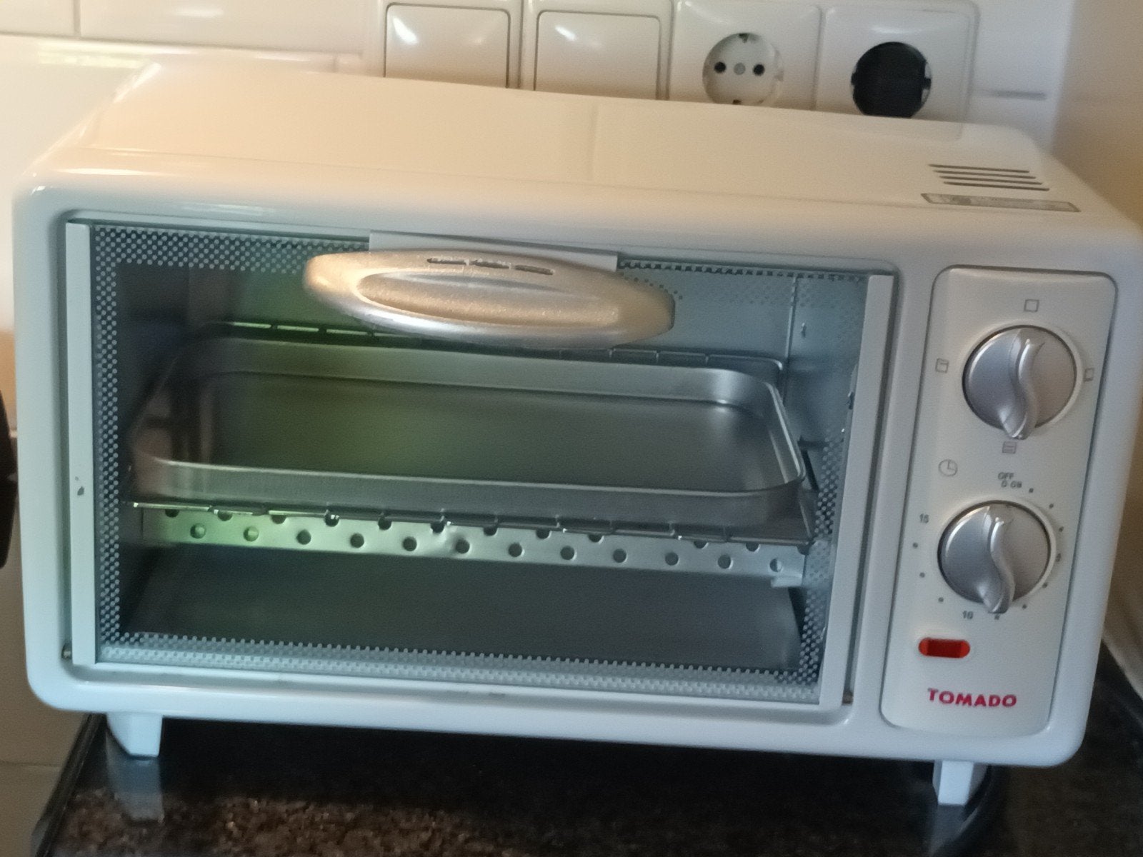 Tomado Mini-oven MBO 700 - Zo goed als nieuw, Minder dan 45 cm, Overige merken, Minder dan 45 cm, Ophalen of Verzenden