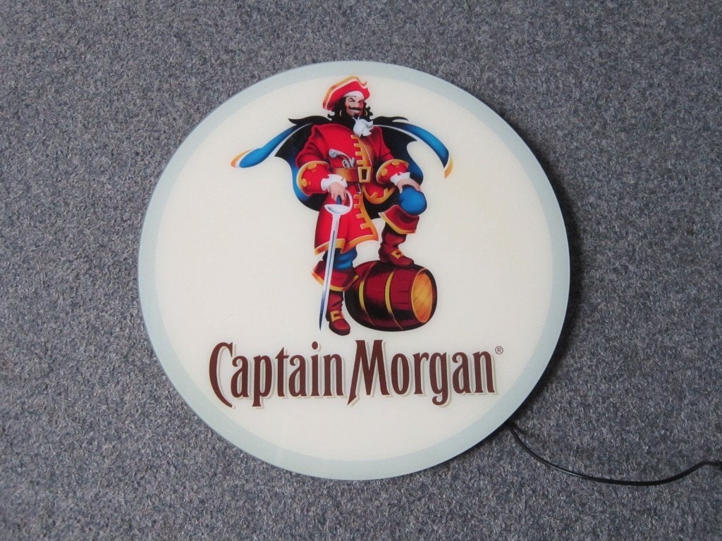 CAPTAIN MORGAN LED LICHTRECLAME, Ophalen, Zo goed als nieuw, Lichtbak of (neon) lamp