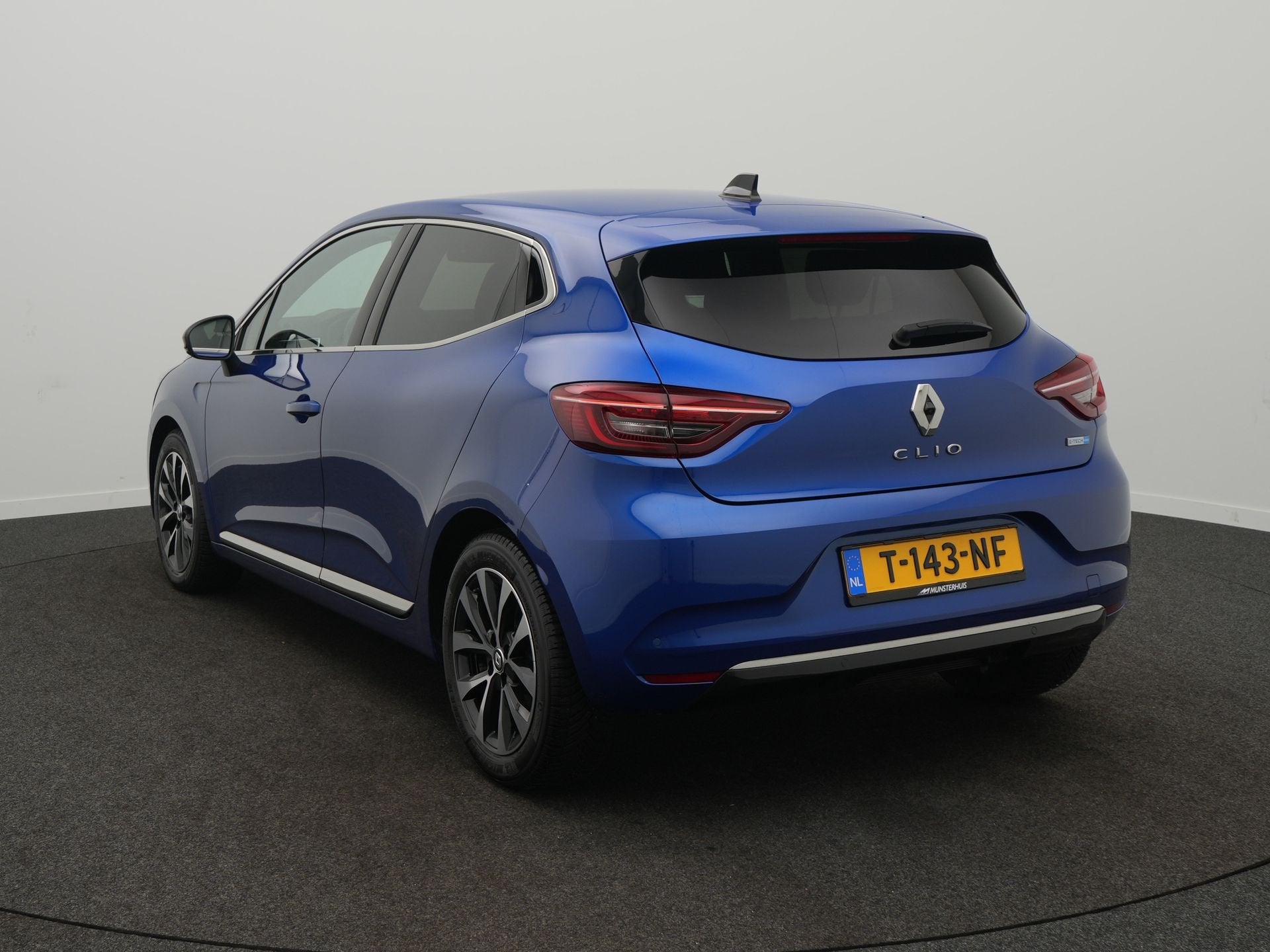 Renault Clio 1.6 E-Tech Full Hybrid 145 Techno - Occasion Le, Auto's, 28 km/l, Gebruikt, Blauw, Origineel Nederlands