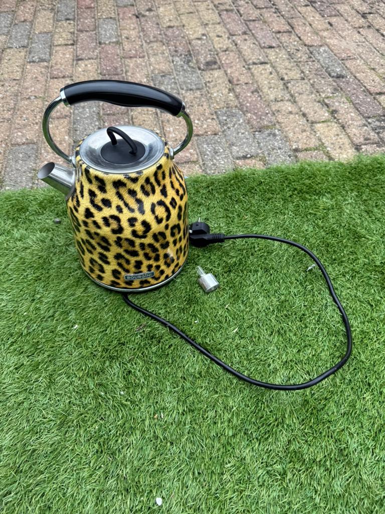 Bourgini waterkoker, 1 tot 2 liter, Ophalen, Zo goed als nieuw