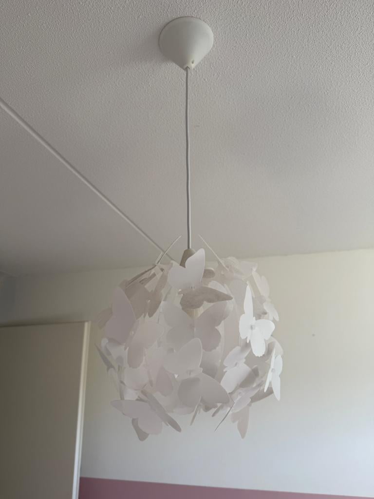 Hanglamp vlinder kinderkamer, Huis en Inrichting, Lampen | Hanglampen, Ophalen, Gebruikt, Minder dan 50 cm