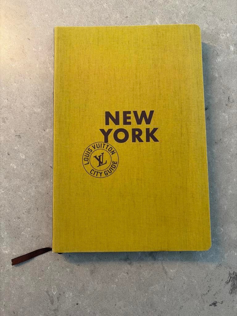 Louis Vuitton City Guide New York, Overige merken, Ophalen of Verzenden, Zo goed als nieuw, Reisgids of -boek