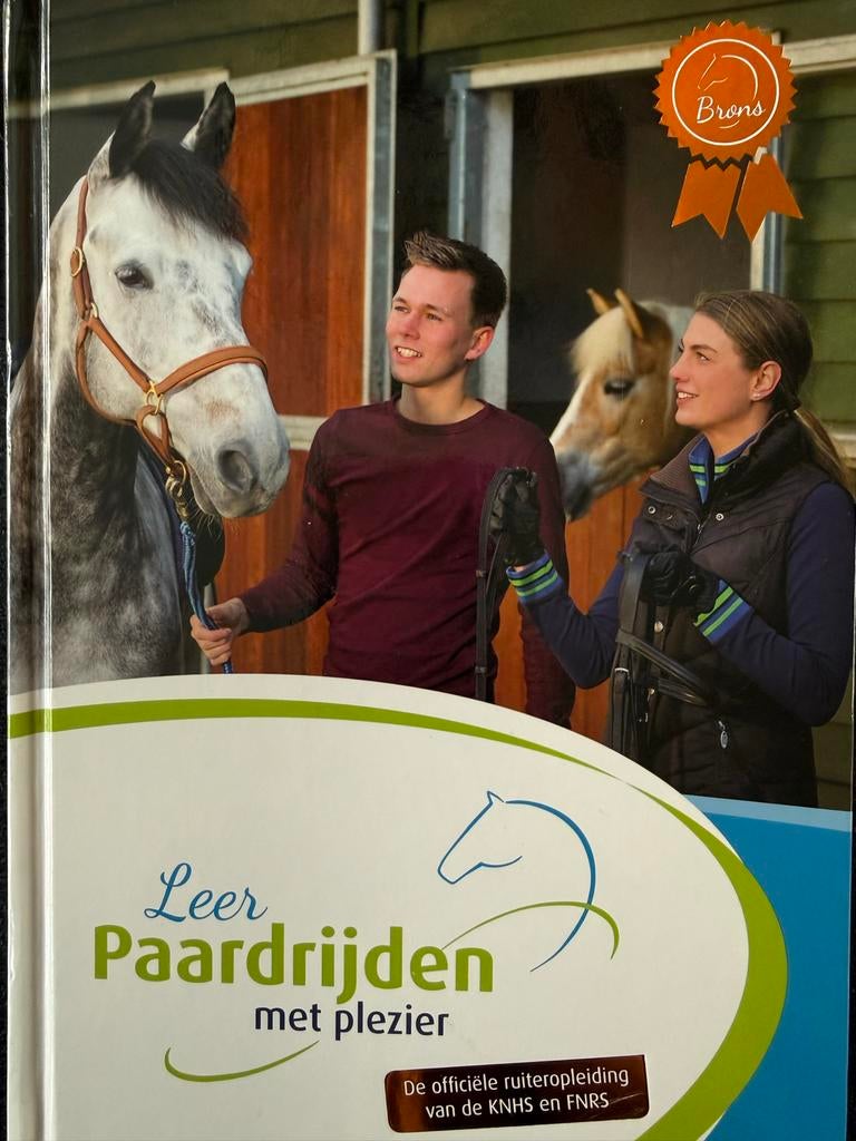 Leer Paardrijden met Plezier - Officiële Ruiteropleiding, Ophalen of Verzenden, Zo goed als nieuw, Overige sporten