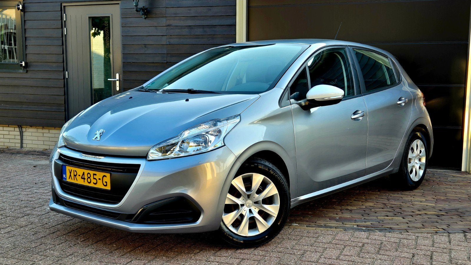 Peugeot 208 1.2 Puretech 68pk 2019 Grijs, 40 €/maand, 1199 cc, 68 pk, Origineel Nederlands