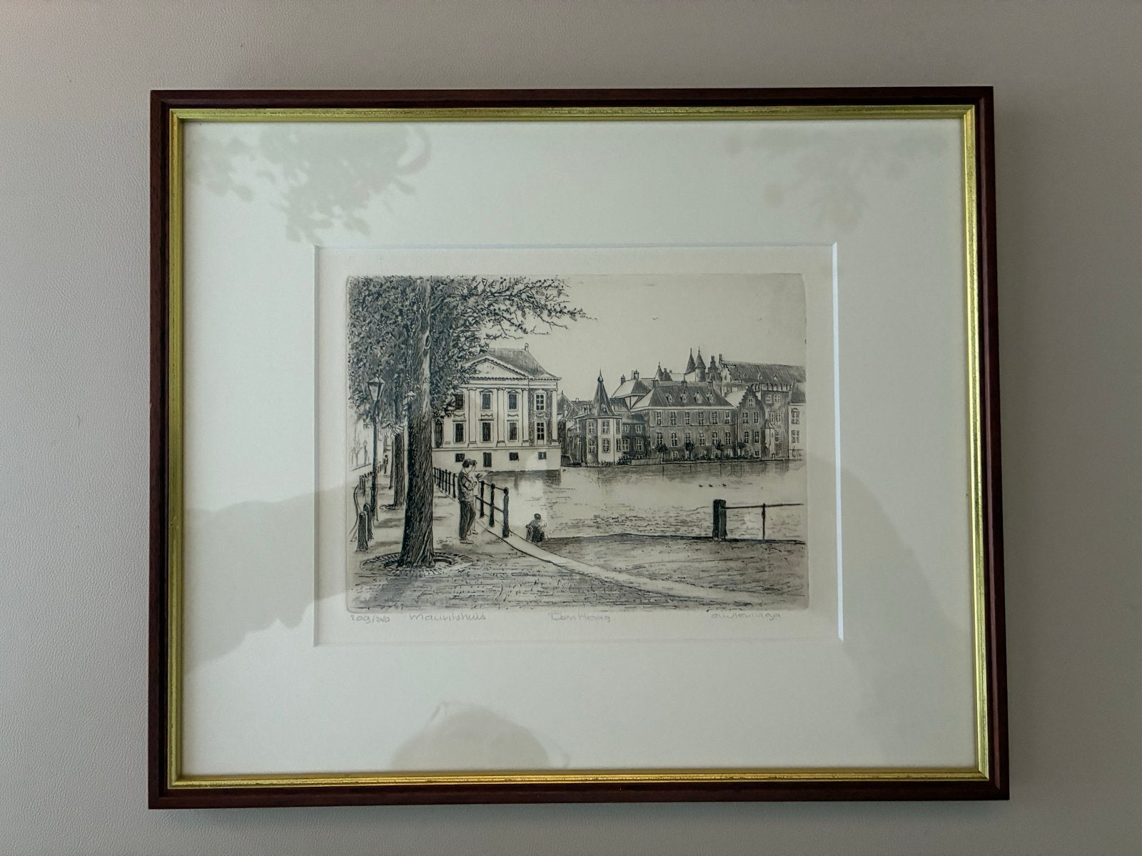 Ets A. Wieringa - Mauritshuis Den Haag (209/250), Antiek en Kunst, Ophalen, Stadsgezicht, 1950 - 1999, Genummerd