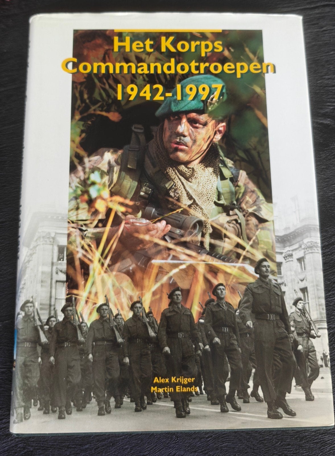 boek Het Korps Commandotroepen 1942-1997, Ophalen of Verzenden, Landmacht, Nederland, Boek of Tijdschrift