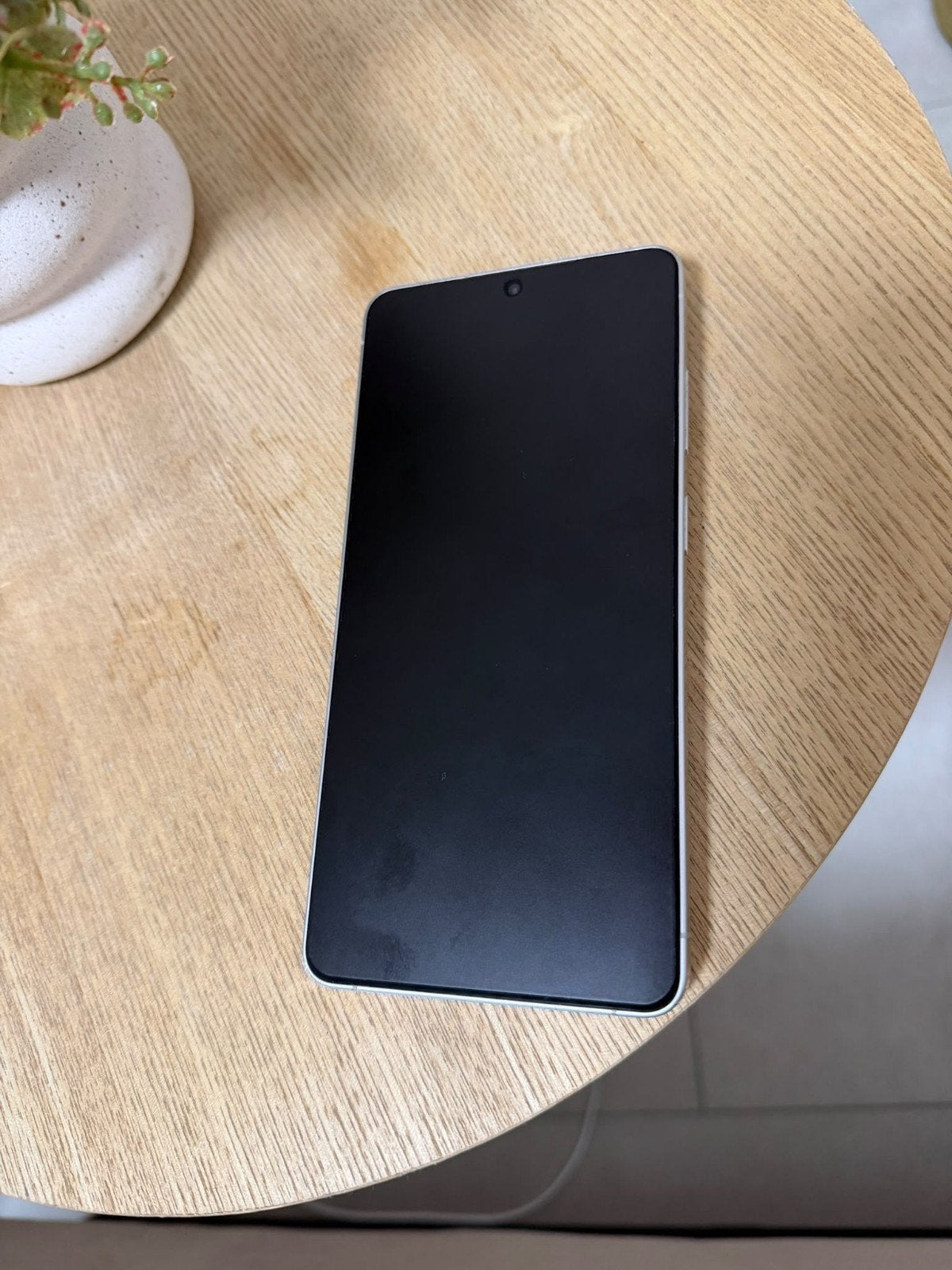 Foto 4 van Samsung Galaxy S26 Ultra 256GB Wit - Zo goed als nieuw
