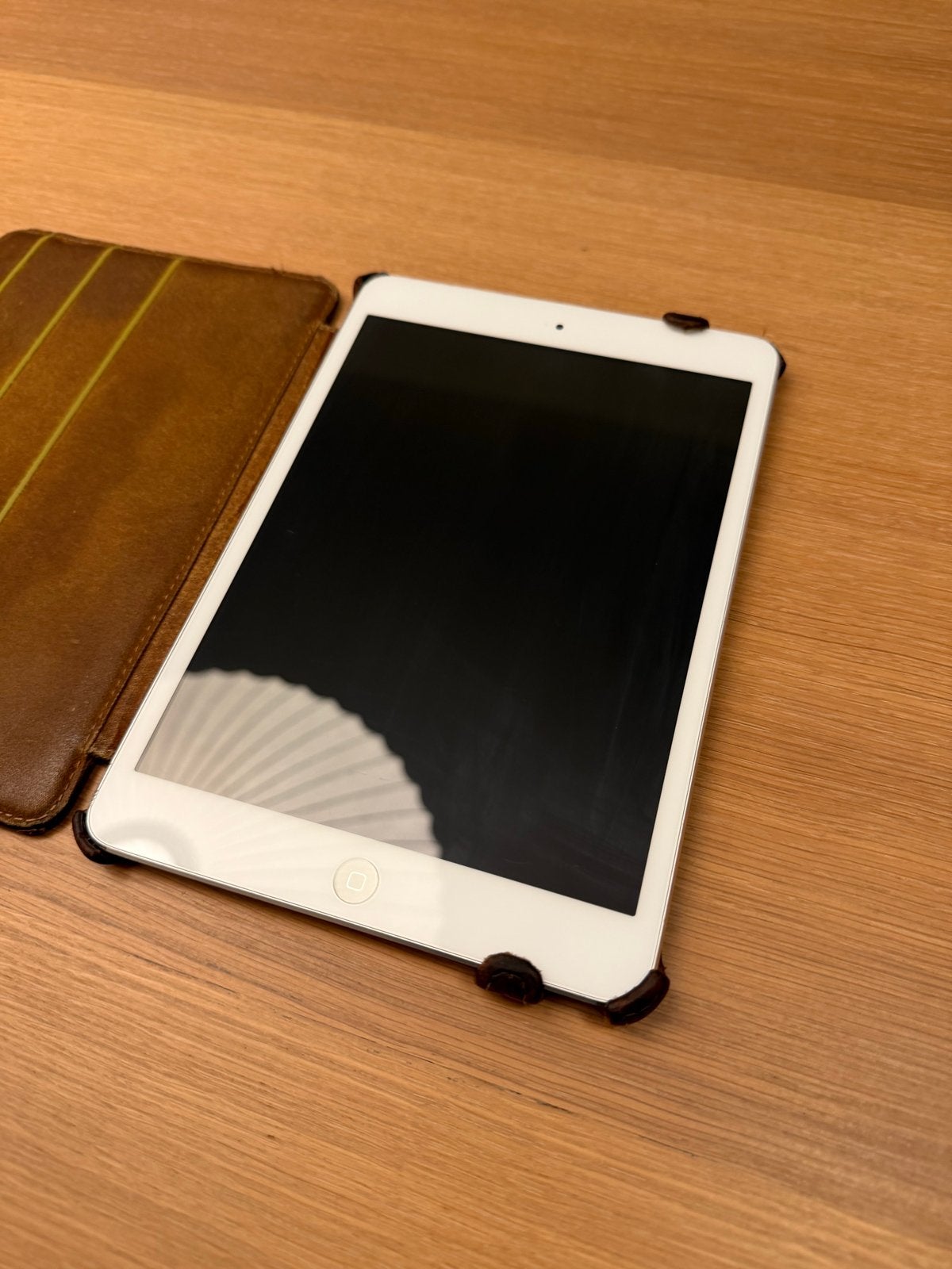 Apple iPad Mini 2 16GB Wi-Fi Zilver met hoes, Computers en Software, 8 inch, Ophalen of Verzenden, Zo goed als nieuw, 16 GB