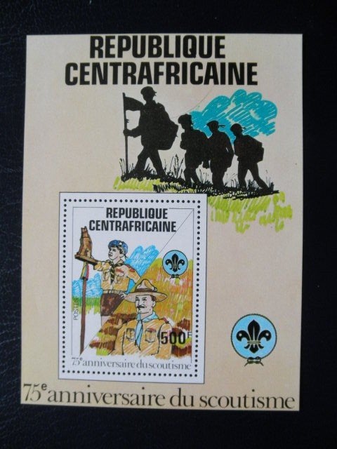Postzegels Centraal Afrika 1982 scouting - cw. 6,50 postfris, Ophalen of Verzenden, Overige landen, Postfris